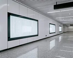 Fachada de metro con panel Superwall en construcciones