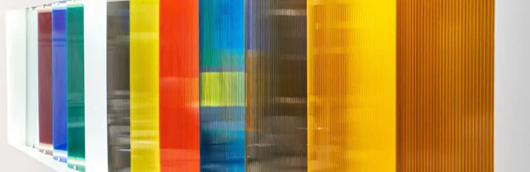 Hojas de policarbonato celular en distintos colores